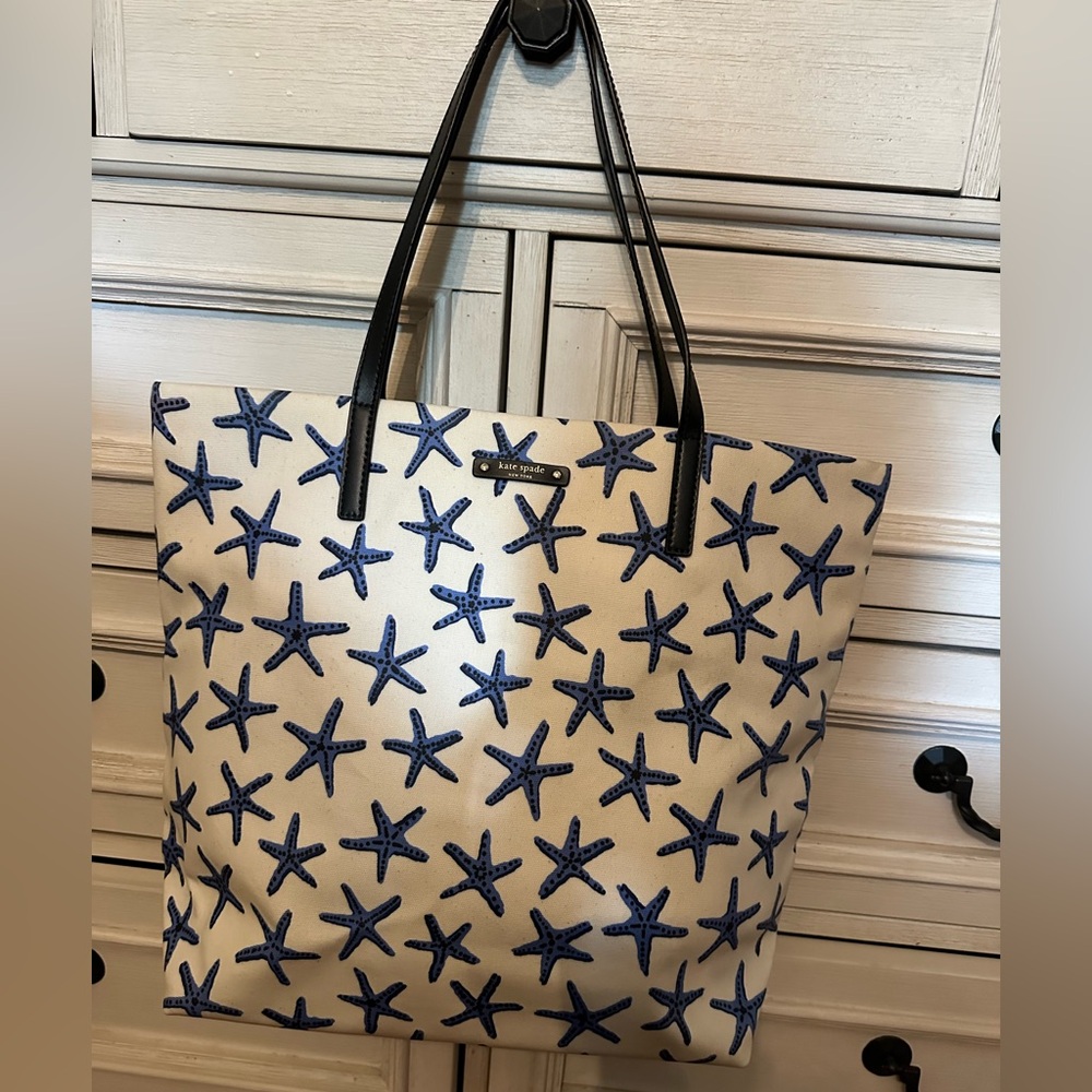 Kate Spade Navy and Cream Starfish tote bag
